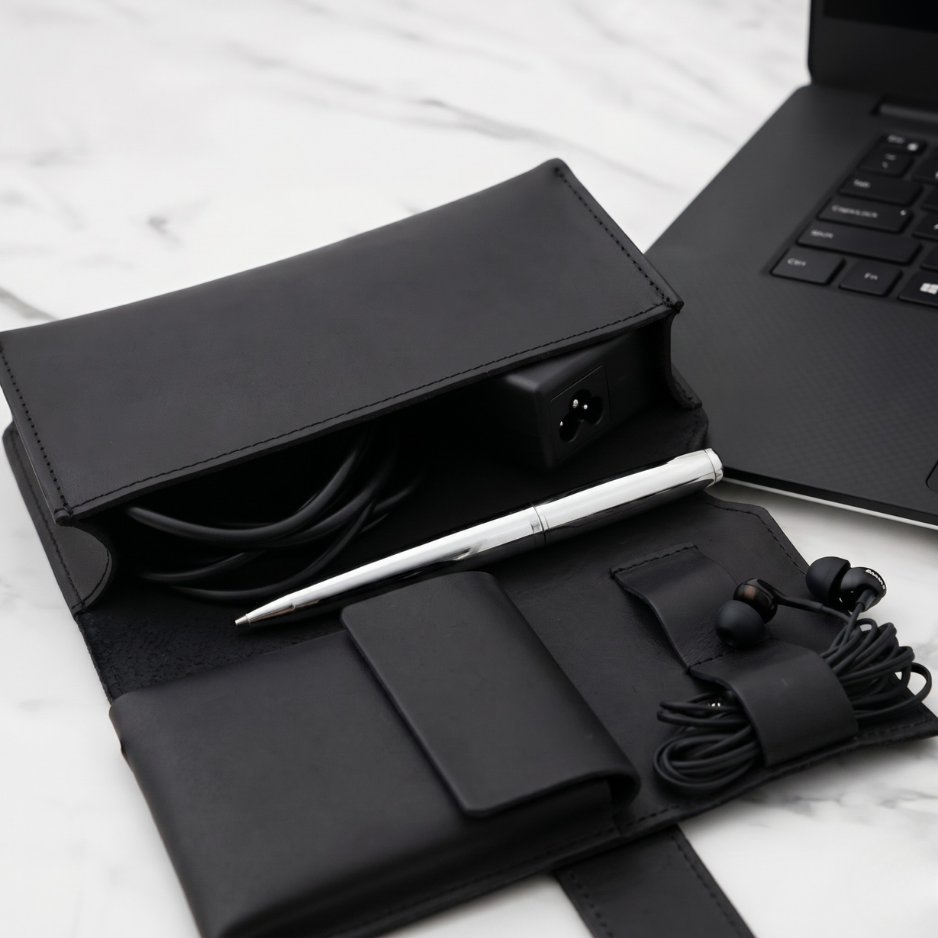 Leather Tech & Accessory Roll